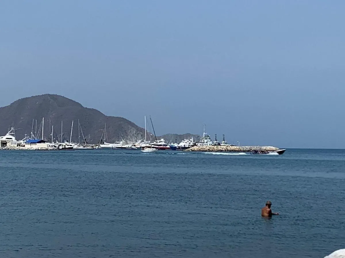アパート Apartamento Comodo Y Nuevo En Santa Marta